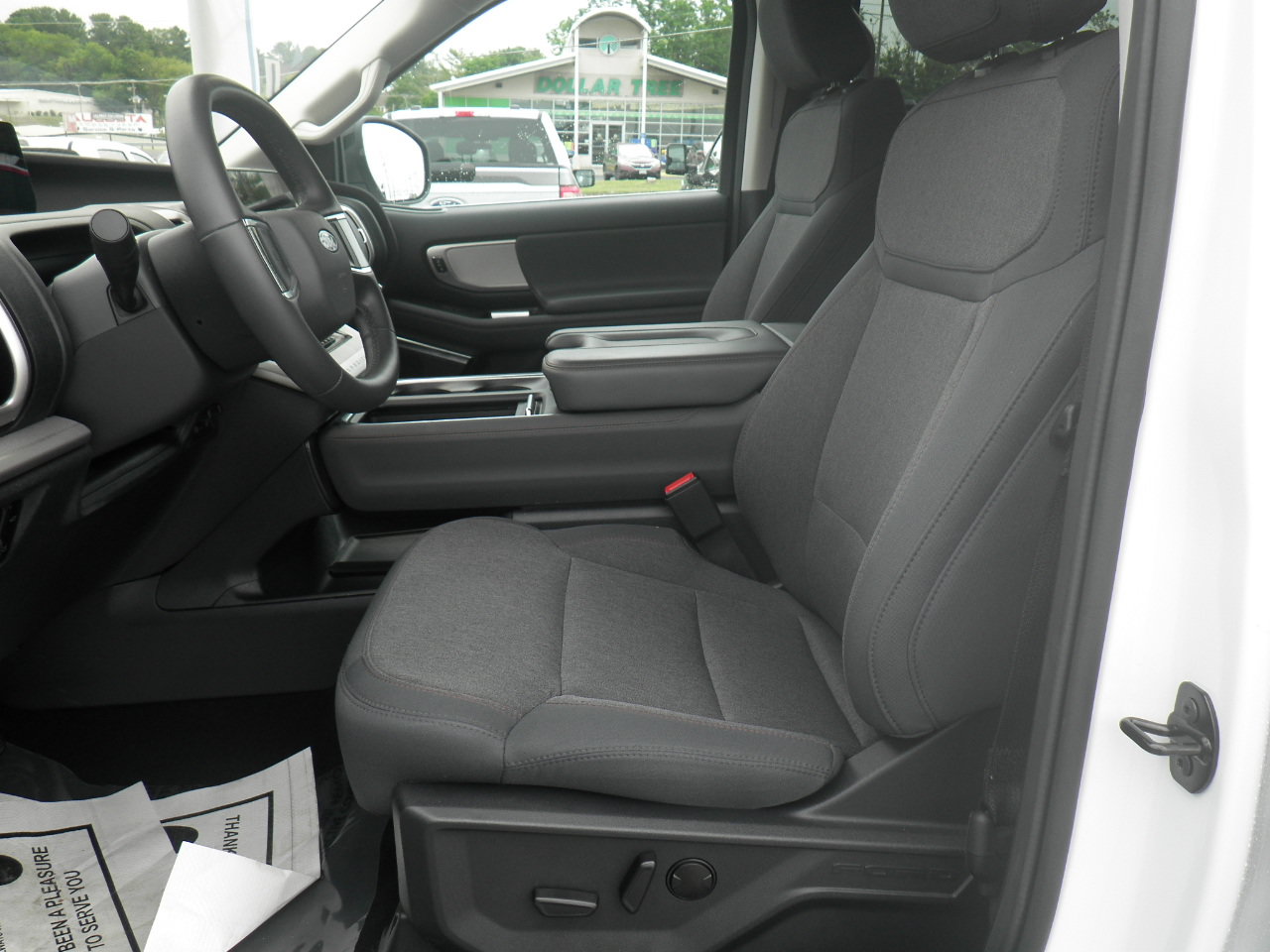 Certified 2025 Ford Expedition Active AWD/4WD image 14