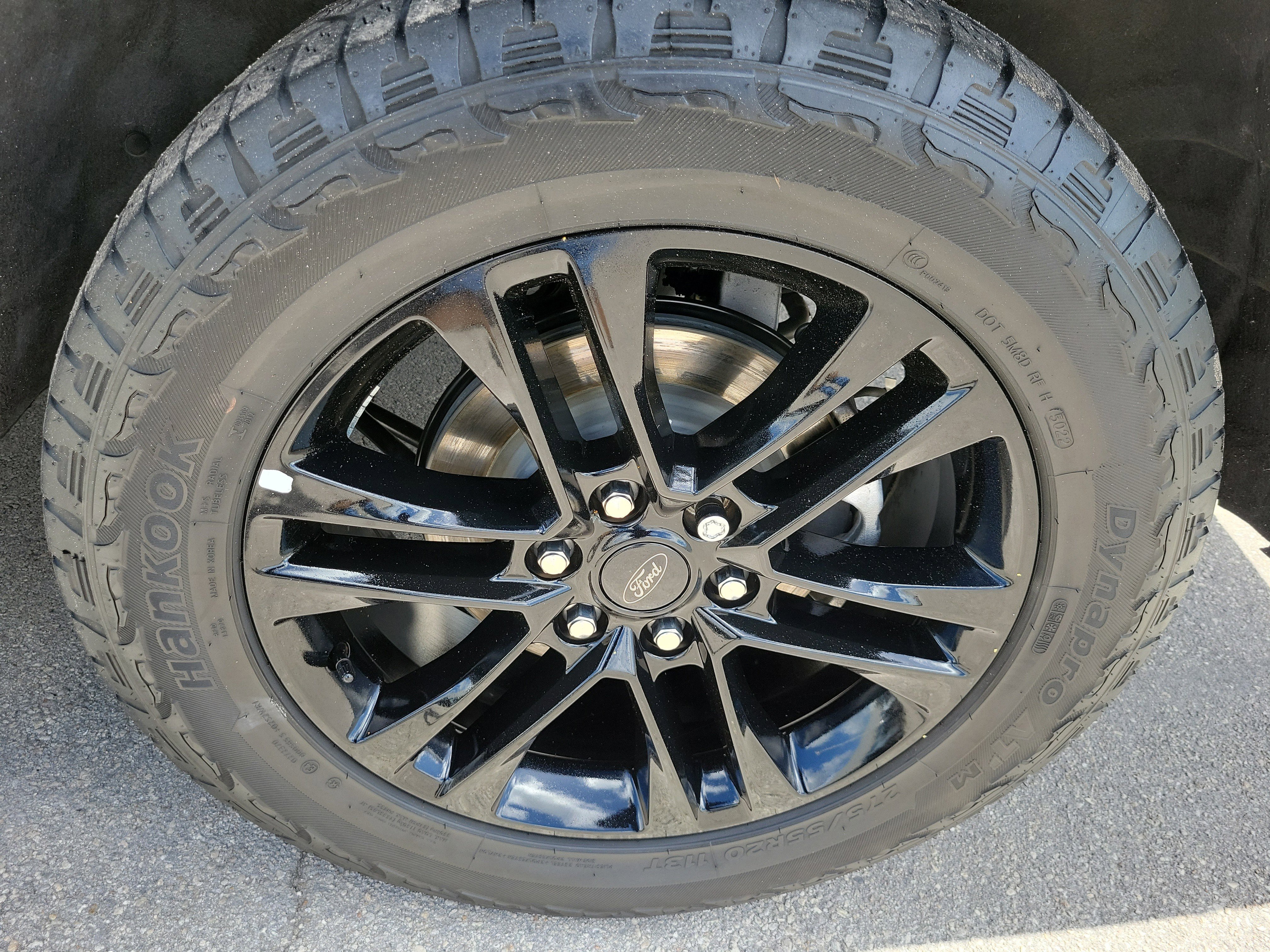 Certified 2024 Ford Expedition Max XLT RWD image 32