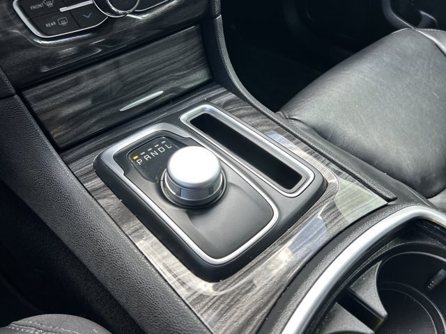Used 2019 Chrysler 300 Touring L w/ Quick Order Package 22F RWD image 32
