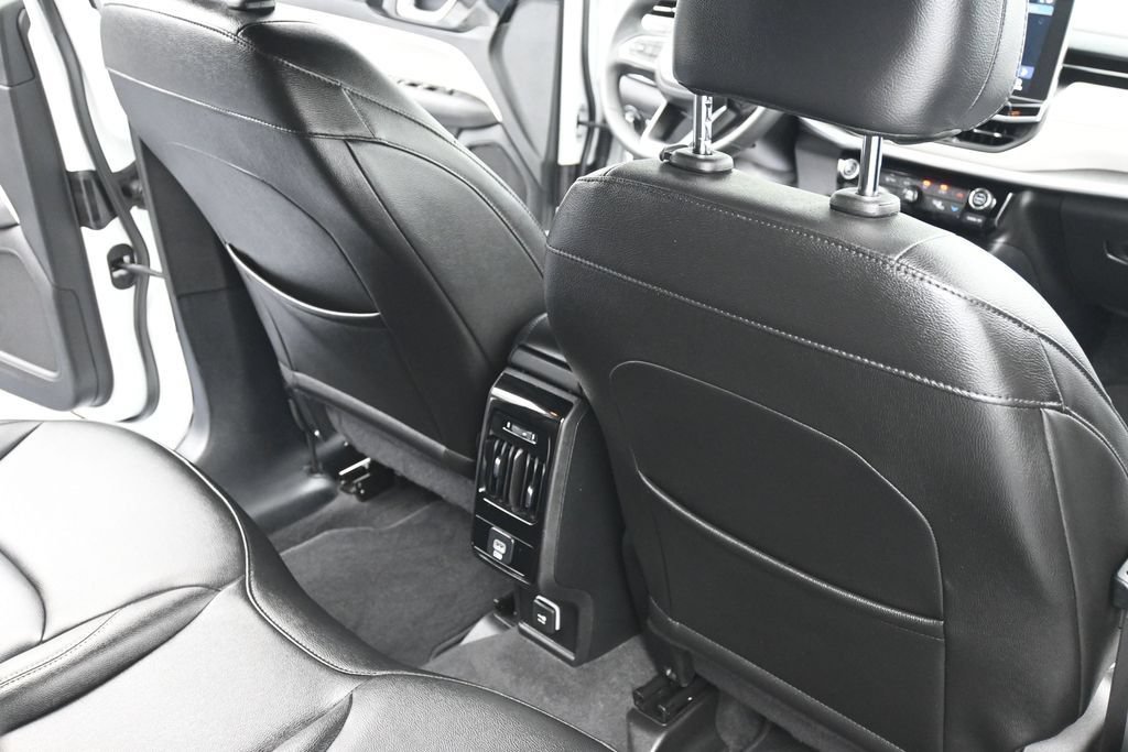 Used 2025 Jeep Compass Limited AWD/4WD image 10