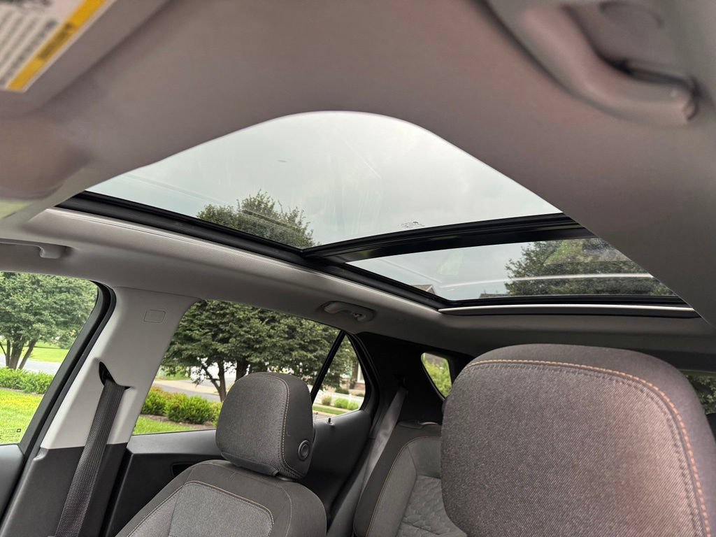 Used 2018 Chevrolet Equinox LT w/ Sun & Infotainment Package AWD/4WD image 13