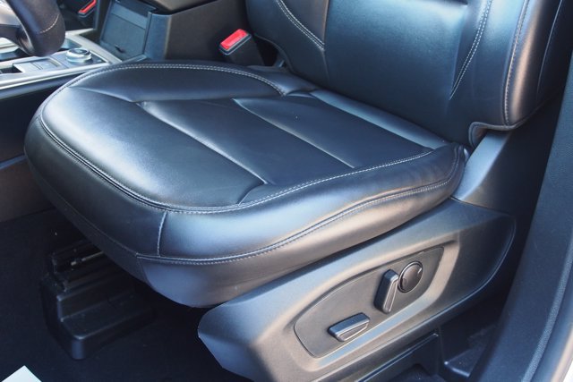 Certified 2022 Ford Explorer XLT w/ Equipment Group 202A AWD/4WD image 20