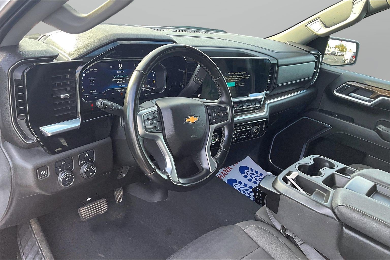Used 2023 Chevrolet Silverado 1500 LT AWD/4WD image 20