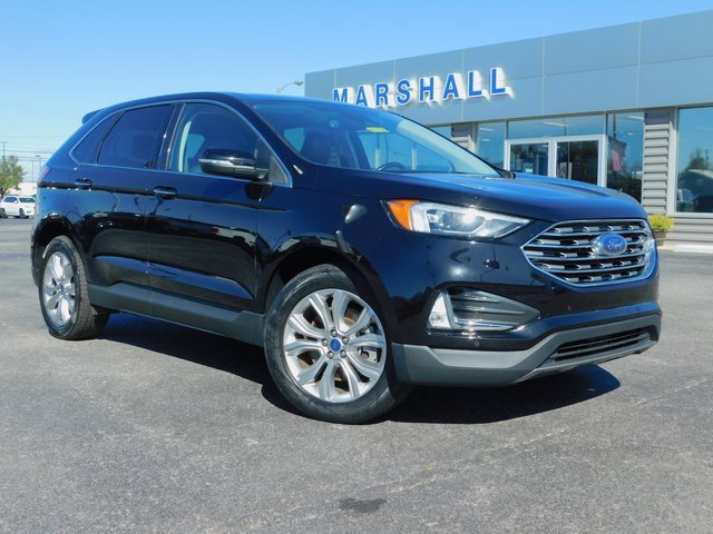 Certified 2022 Ford Edge Titanium image 2