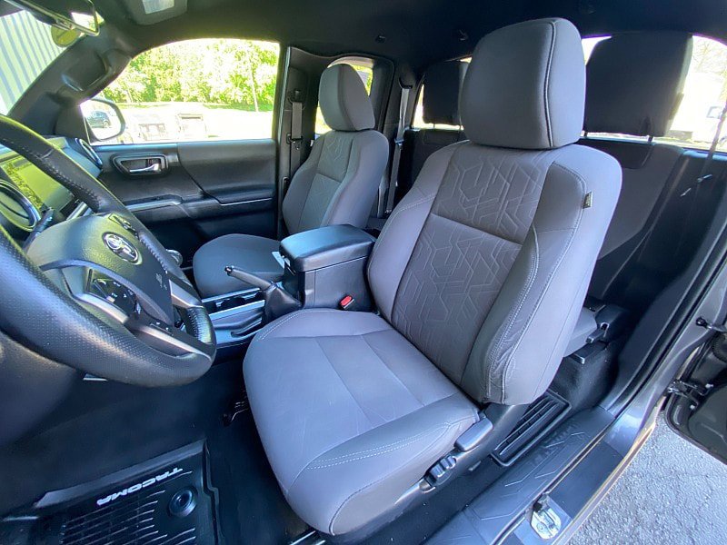 Used 2019 Toyota Tacoma TRD Sport w/ Technology Package AWD/4WD image 26