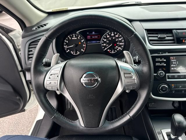 Used 2017 Nissan Altima 2.5 SR w/ Midnight Edition Package FWD image 20