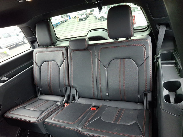 Certified 2024 Ford Expedition Limited AWD/4WD image 11