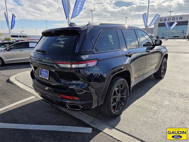 Used 2023 Jeep Grand Cherokee 30th Anniversary image 5