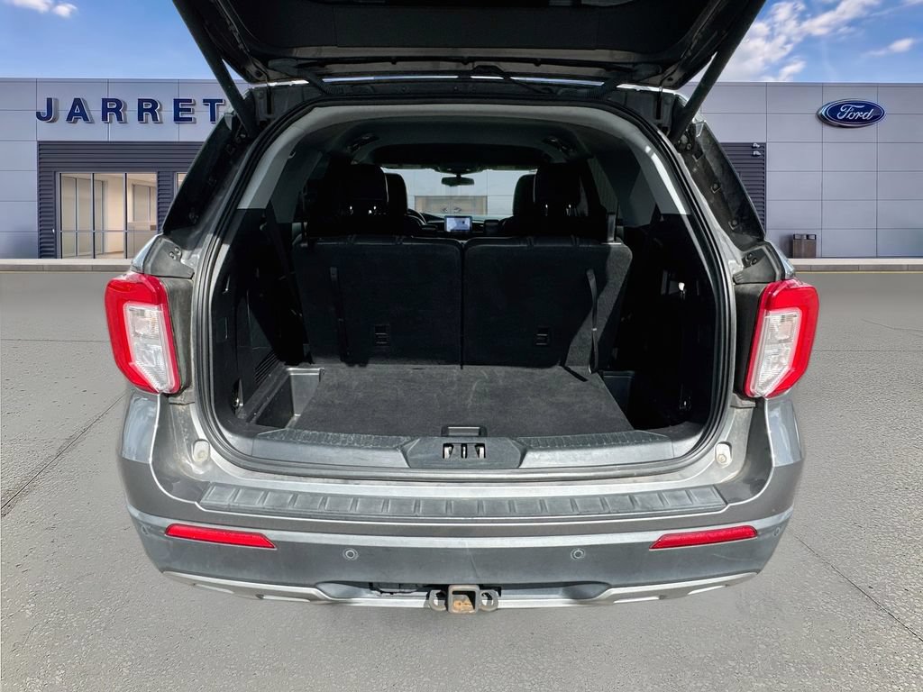 Certified 2021 Ford Explorer XLT w/ Equipment Group 202A RWD image 26