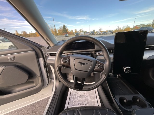 Certified 2021 Ford Mustang Mach-E Select w/ Comfort/Technology Package AWD/4WD image 15