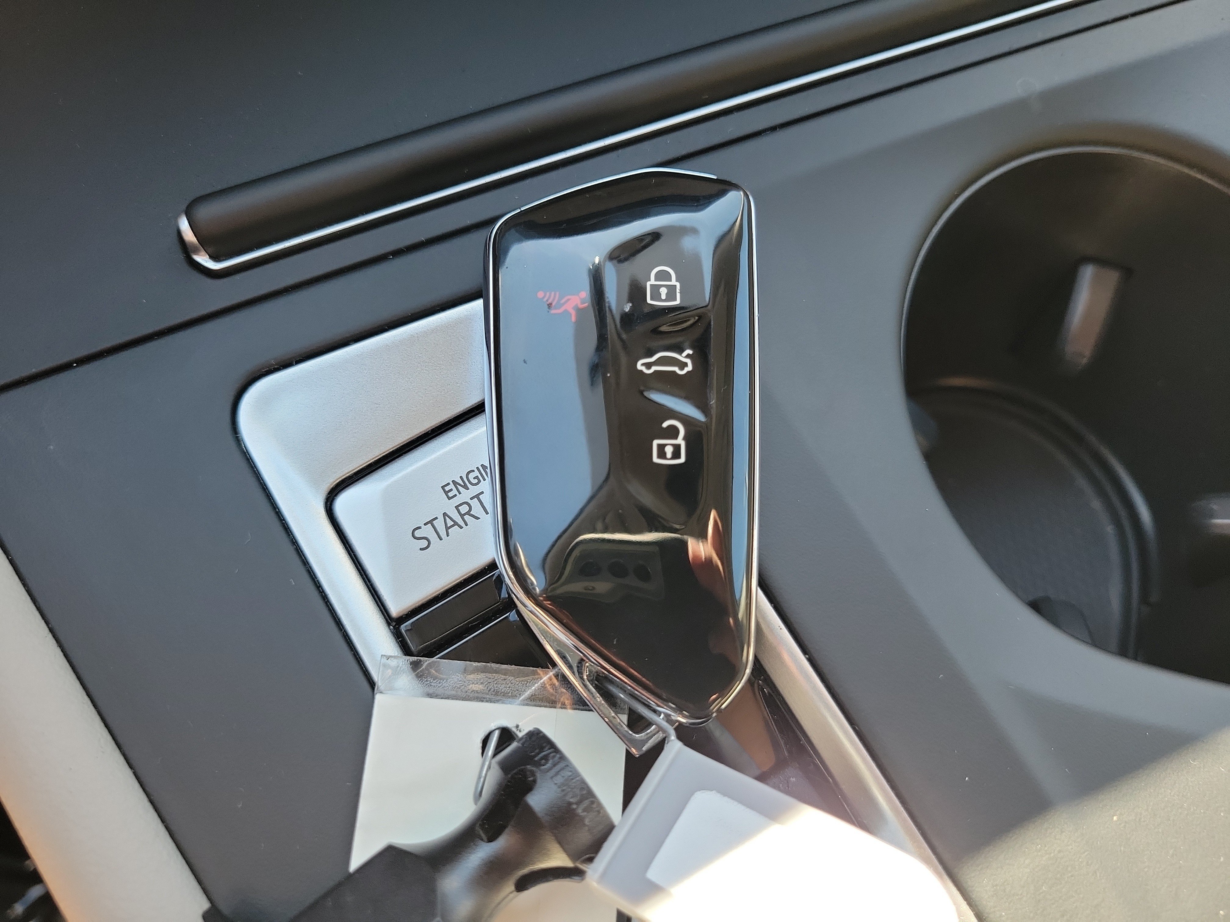 Used 2025 Volkswagen Atlas SE FWD image 29
