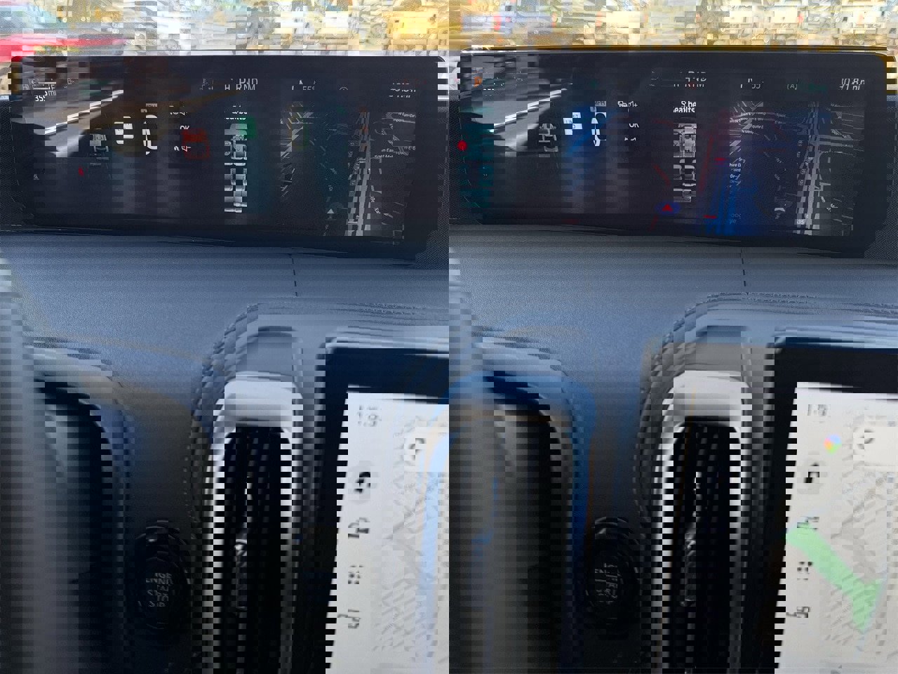 Certified 2025 Ford Expedition Platinum w/ Driver's Package image 15