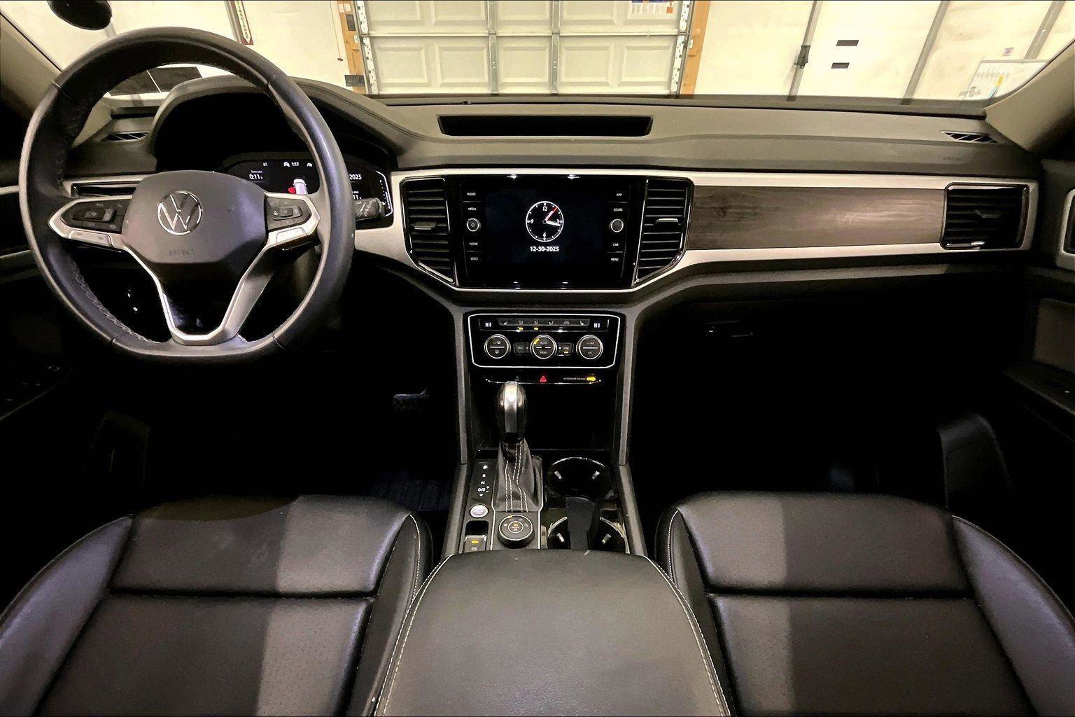 Used 2023 Volkswagen Atlas SE image 14