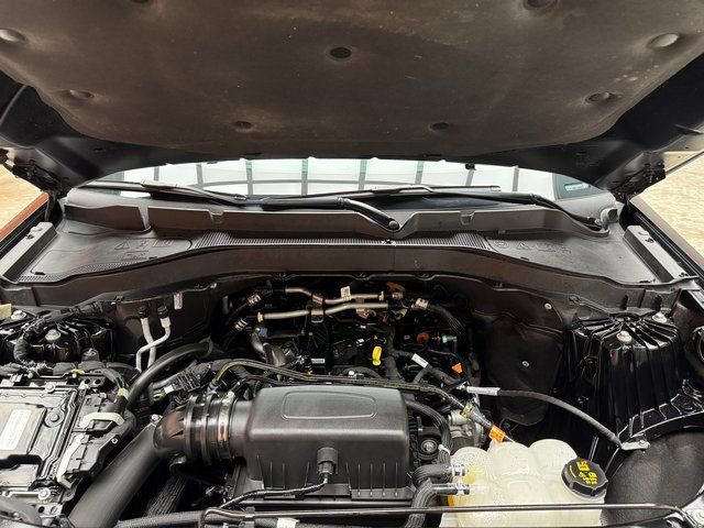 Certified 2022 Ford Explorer XLT w/ Equipment Group 202A image 29