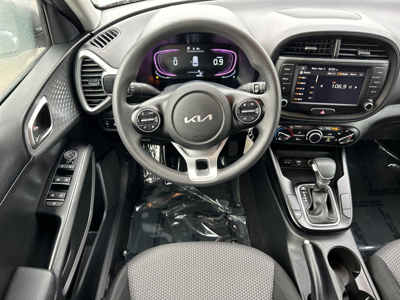 Used 2024 Kia Soul LX w/ Option Group 015 image 13