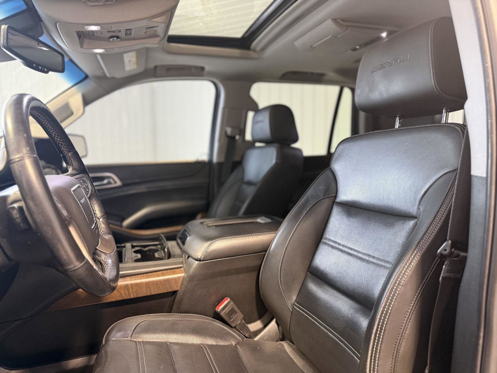 Used 2019 GMC Yukon Denali w/ Open Road Package image 9
