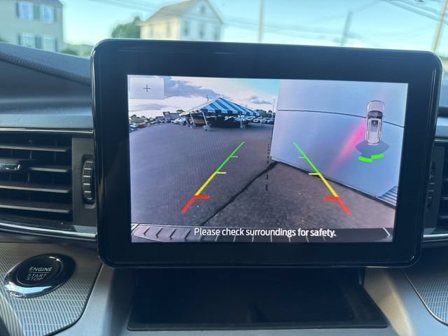 Certified 2024 Ford Explorer XLT w/ Equipment Group 202A AWD/4WD image 23