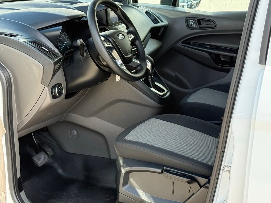 Certified 2023 Ford Transit Connect XL w/ Trailer Tow Package image 6