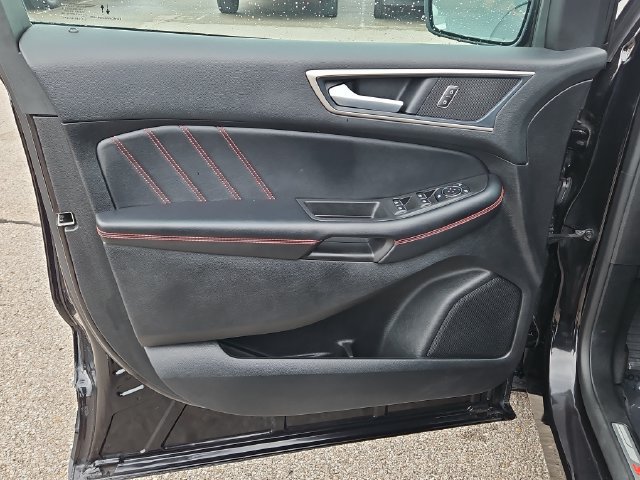 Certified 2024 Ford Edge ST-Line AWD/4WD image 24