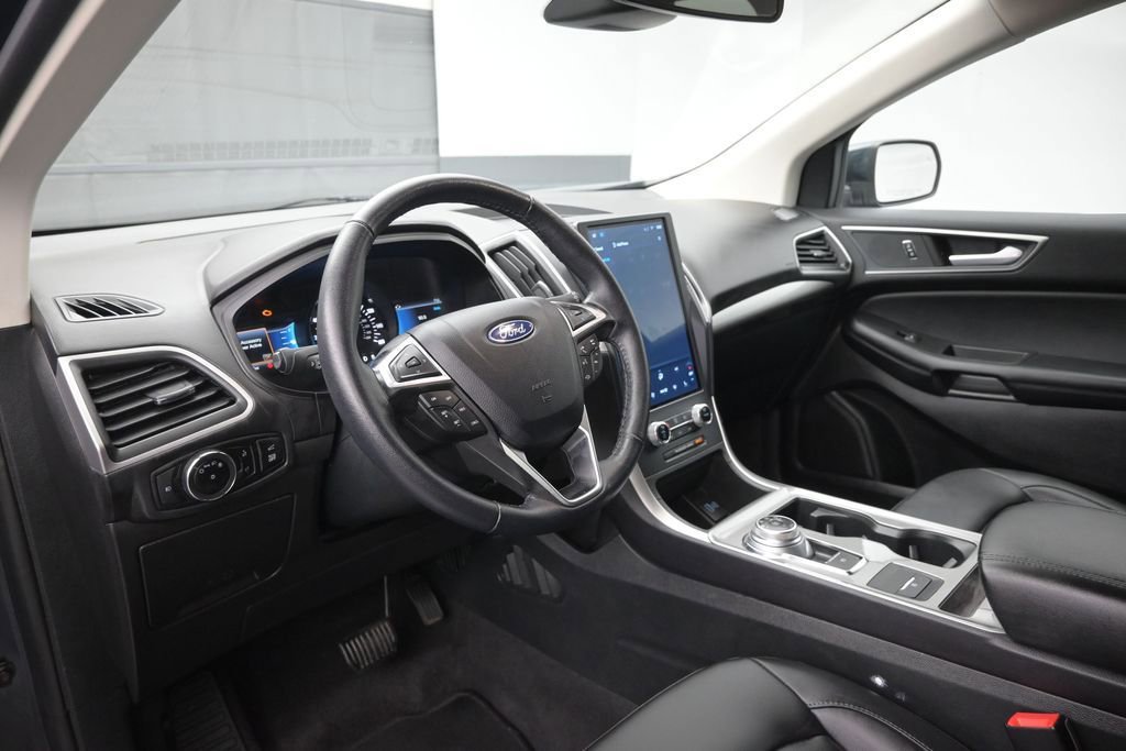 Certified 2024 Ford Edge SEL w/ Convenience Package AWD/4WD image 18