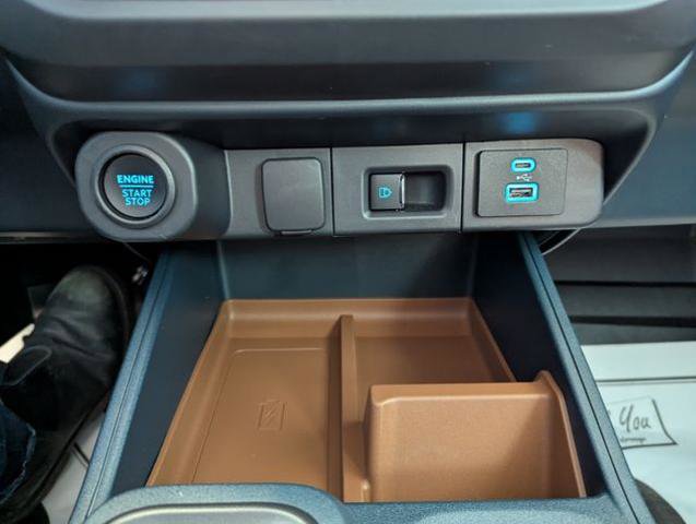 Certified 2024 Ford Maverick Lariat AWD/4WD image 23