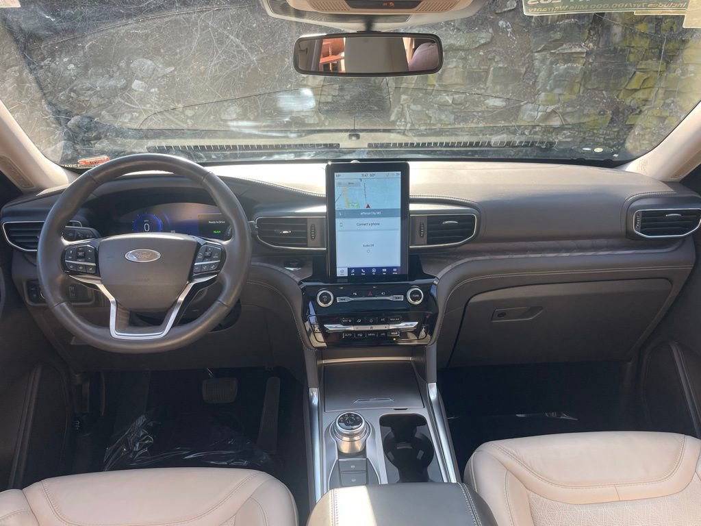Certified 2022 Ford Explorer Platinum w/ Technology Package image 15