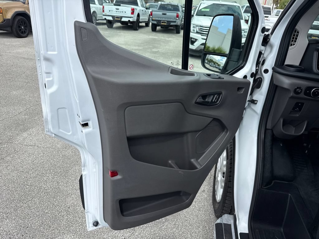 Certified 2025 Ford Transit 250 Low Roof w/ Exterior Upgrade Package RWD image 14