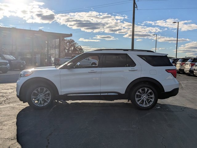 Certified 2023 Ford Explorer XLT w/ Equipment Group 202A image 2