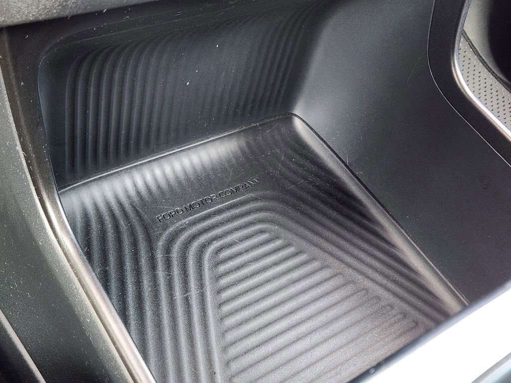 Certified 2025 Ford Expedition Max Active image 33