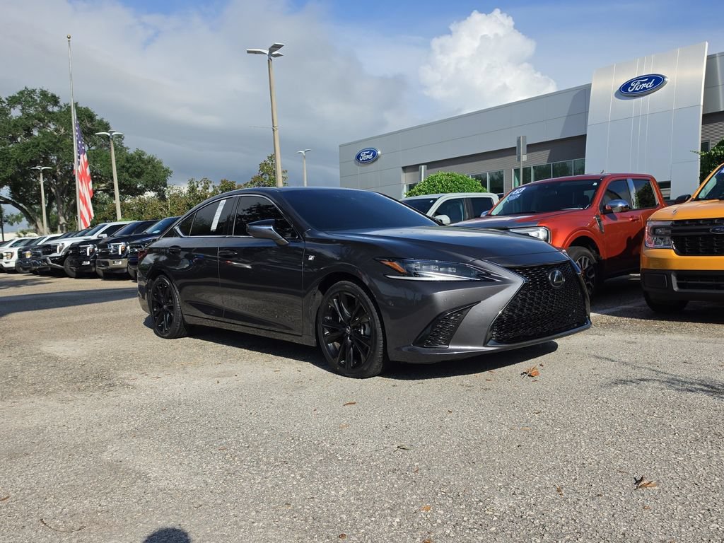 Used 2022 Lexus ES 350 F Sport w/ Accessory Package 2 FWD image 2