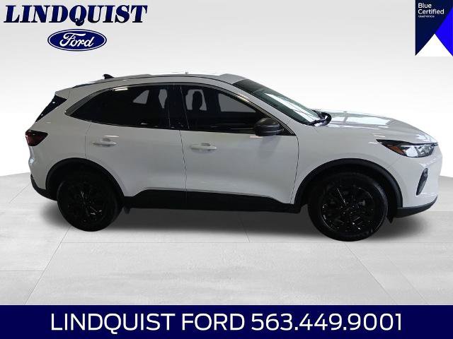 Certified 2023 Ford Escape Active AWD/4WD image 7