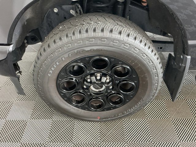 Certified 2025 Ford F350 Lariat w/ Black Appearance Package image 32