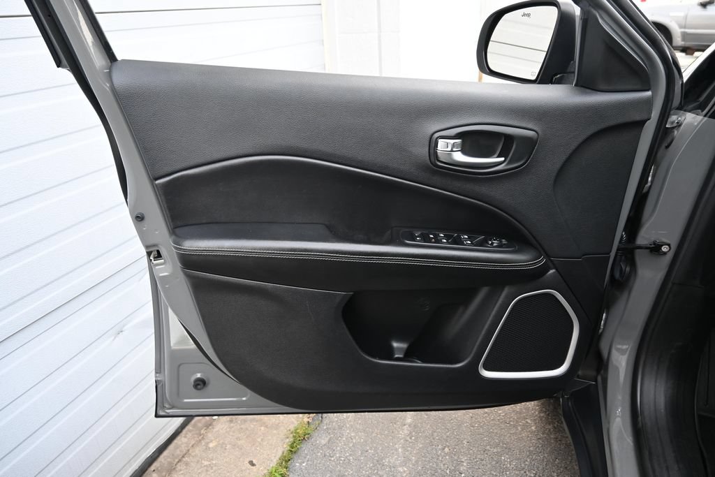 Used 2021 Jeep Compass Sport AWD/4WD image 18