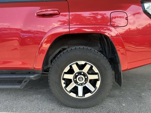 Used 2022 Toyota 4Runner TRD Off-Road Premium w/ Moonroof Package AWD/4WD image 10