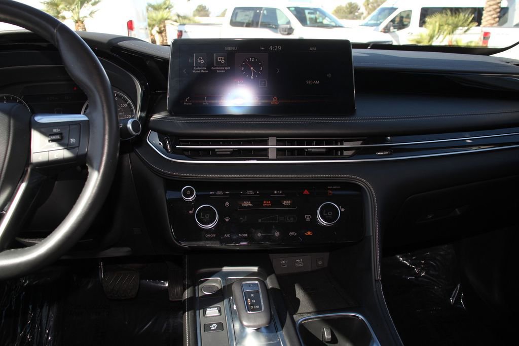 Used 2023 INFINITI QX60 Pure image 17