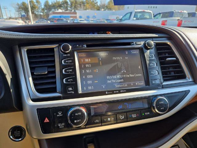 Used 2018 Toyota Highlander Limited image 17
