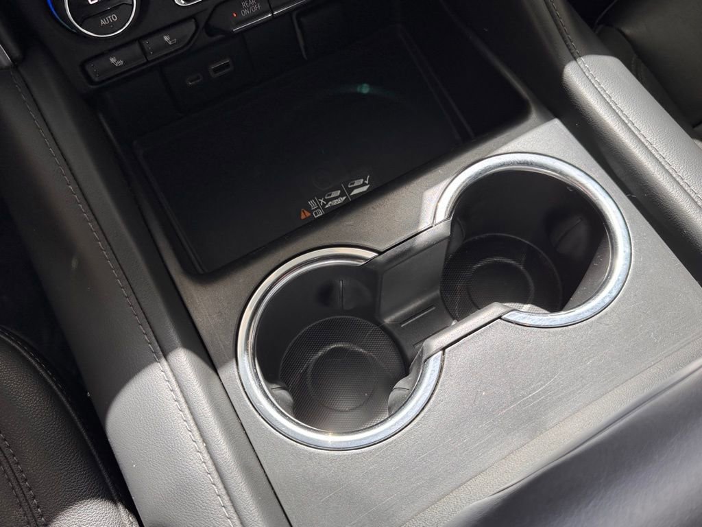 Used 2022 Chevrolet Tahoe Z71 w/ Luxury Package image 25