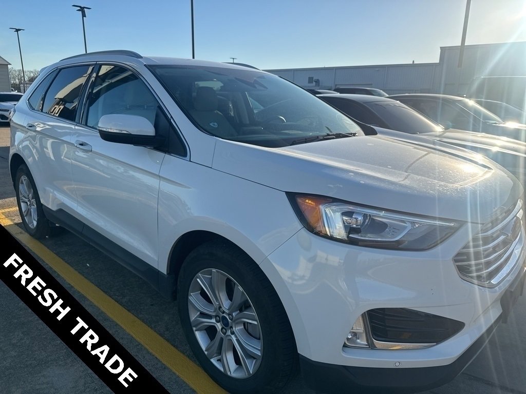 Certified 2022 Ford Edge Titanium image 2