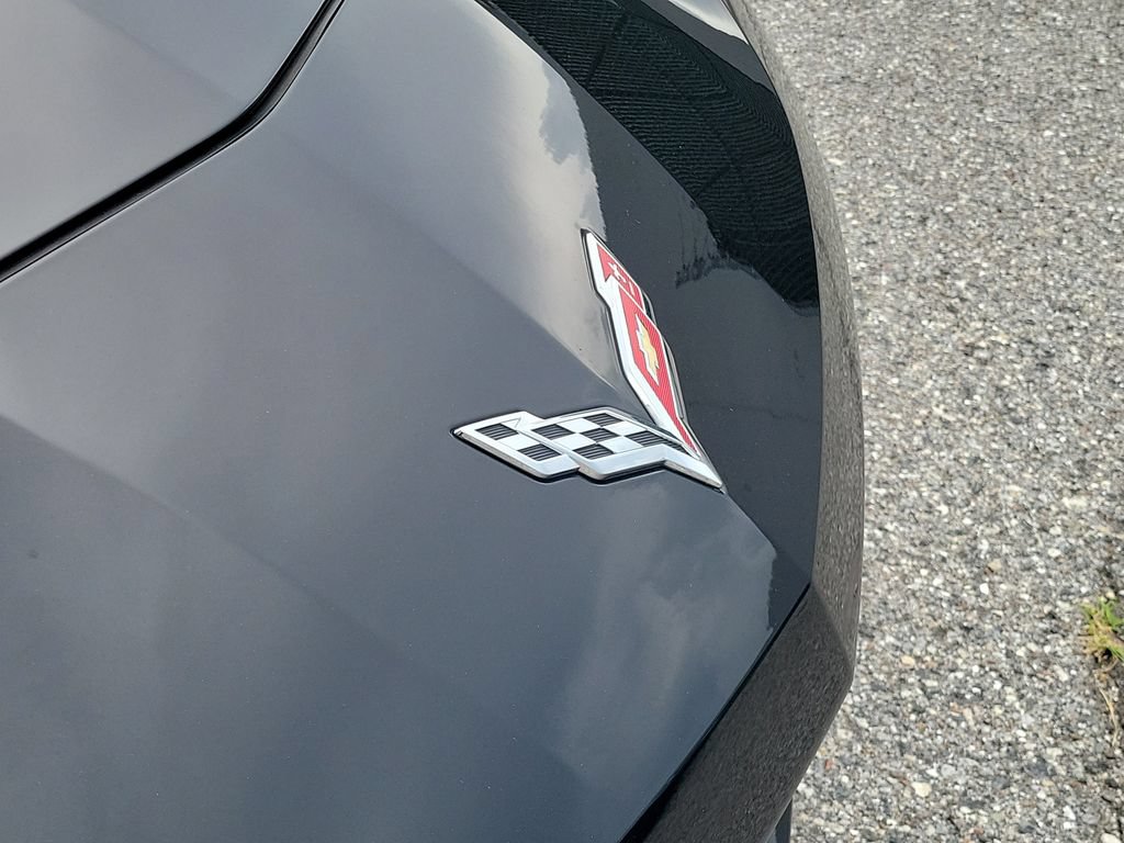Used 2019 Chevrolet Corvette Stingray Convertible Z51 2LT RWD image 8