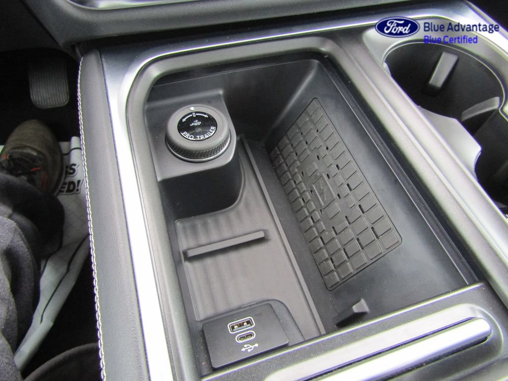 Certified 2025 Ford Expedition Platinum AWD/4WD image 23