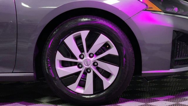 Used 2025 Nissan Altima 2.5 S FWD image 23