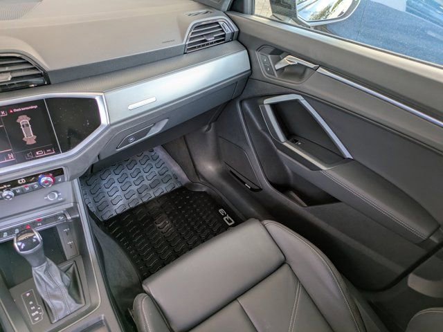 Used 2022 Audi Q3 2.0T Premium Plus image 15