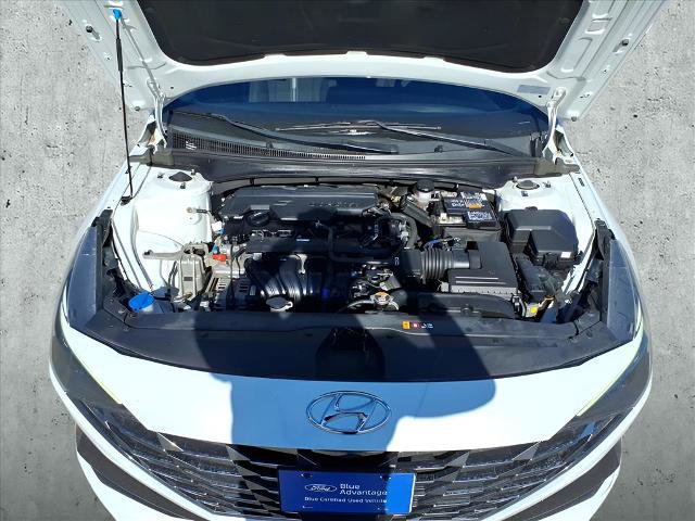 Used 2021 Hyundai Elantra SEL w/ Convenience + Premium Package image 12