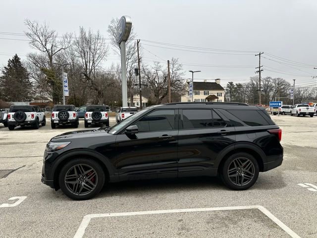 Certified 2025 Ford Explorer ST w/ Sun And Sound Package image 5