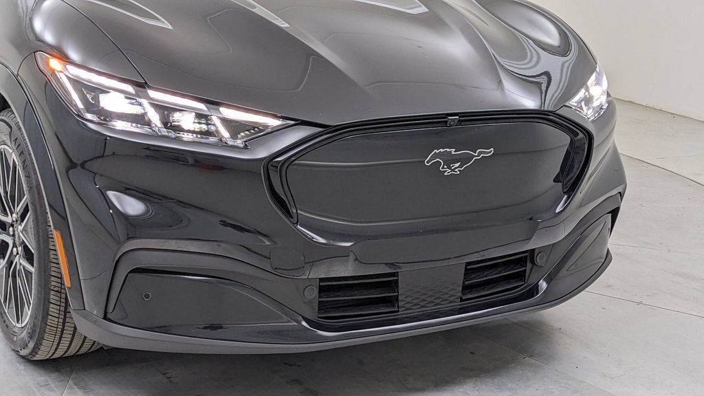 Certified 2025 Ford Mustang Mach-E Premium AWD/4WD image 41