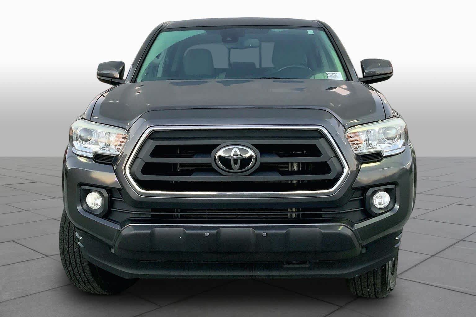 Used 2023 Toyota Tacoma SR5 AWD/4WD image 4
