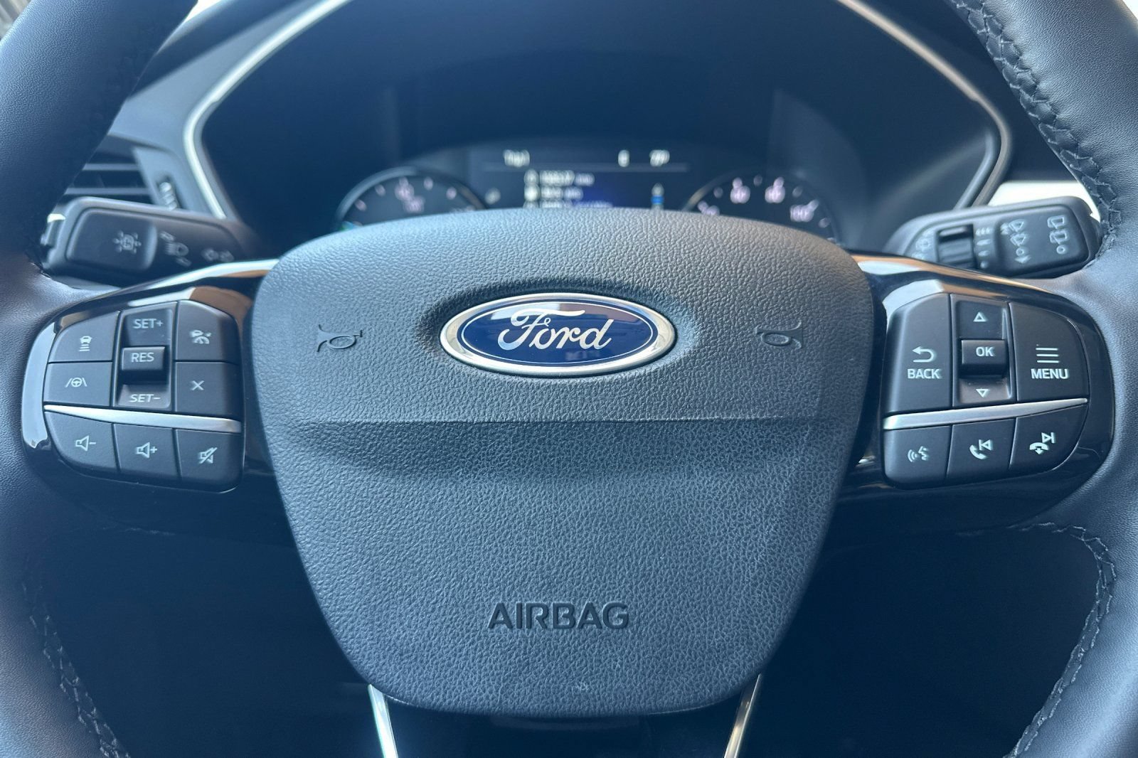 Certified 2022 Ford Escape SE w/ SE Sport Appearance Package FWD image 23