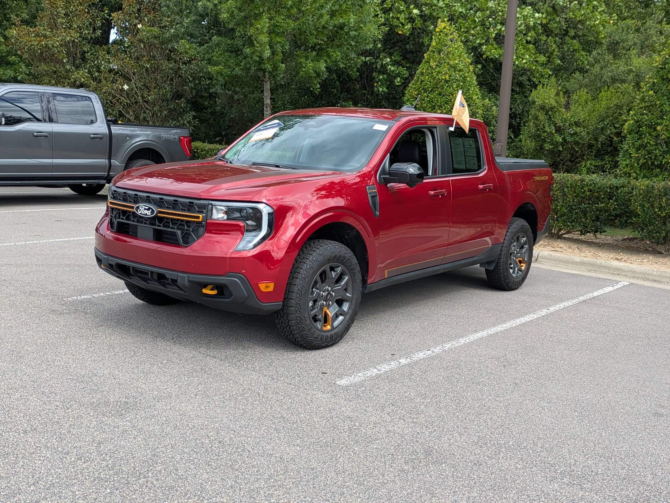 Certified 2025 Ford Maverick Tremor AWD/4WD image 8
