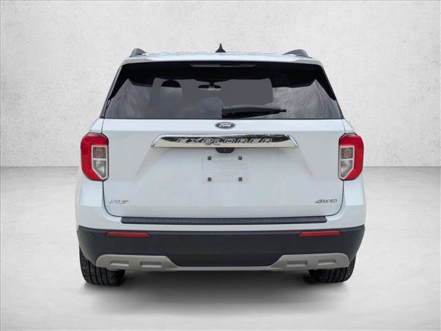 Certified 2023 Ford Explorer XLT w/ Equipment Group 202A AWD/4WD image 5