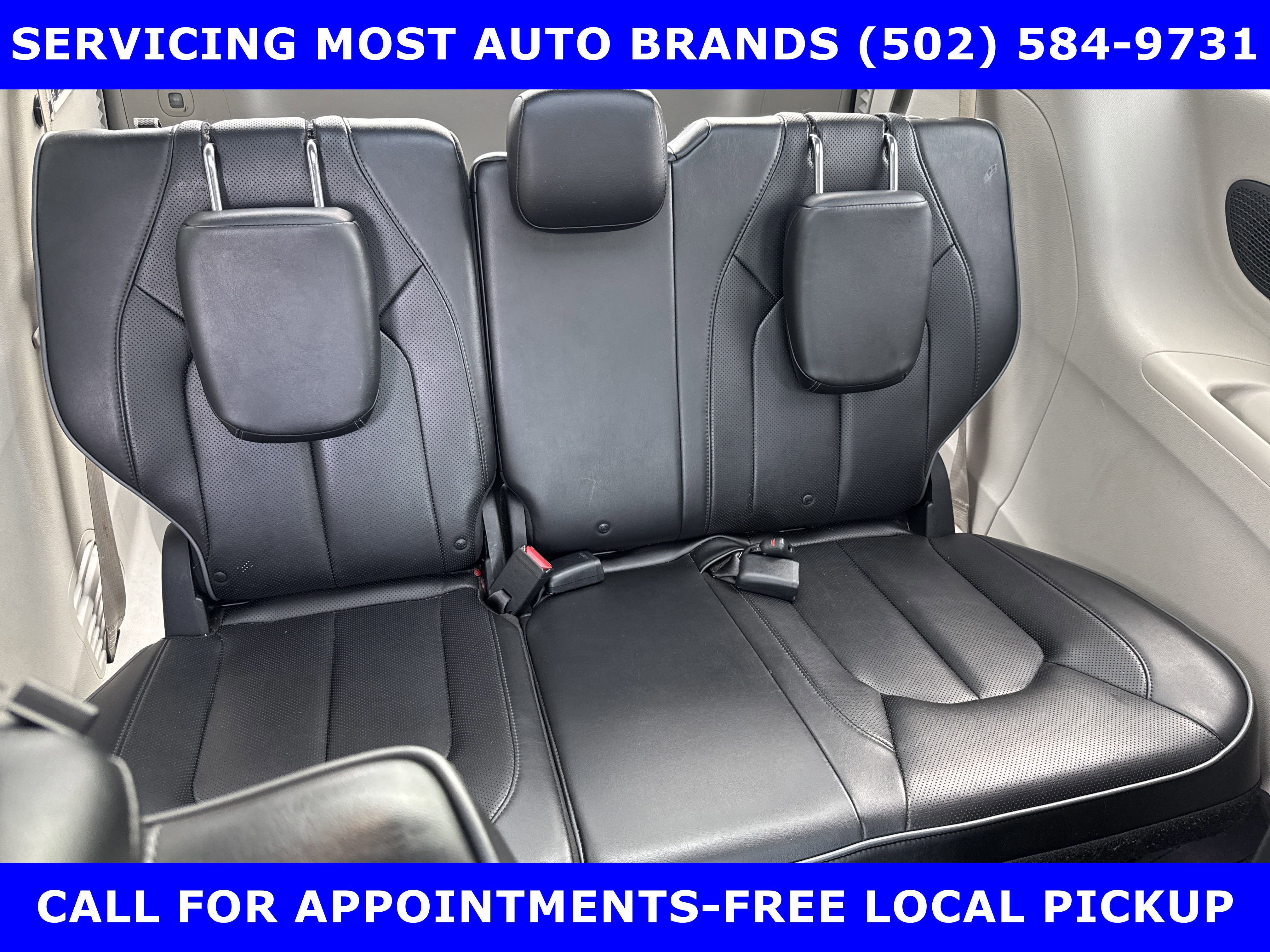 Used 2017 Chrysler Pacifica Limited image 19